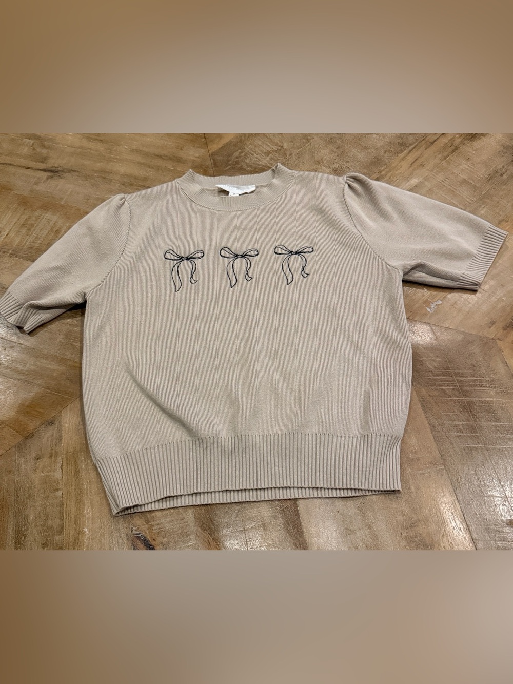 Olive & Oak Beige Crewneck Sweater with Bow Embroidery